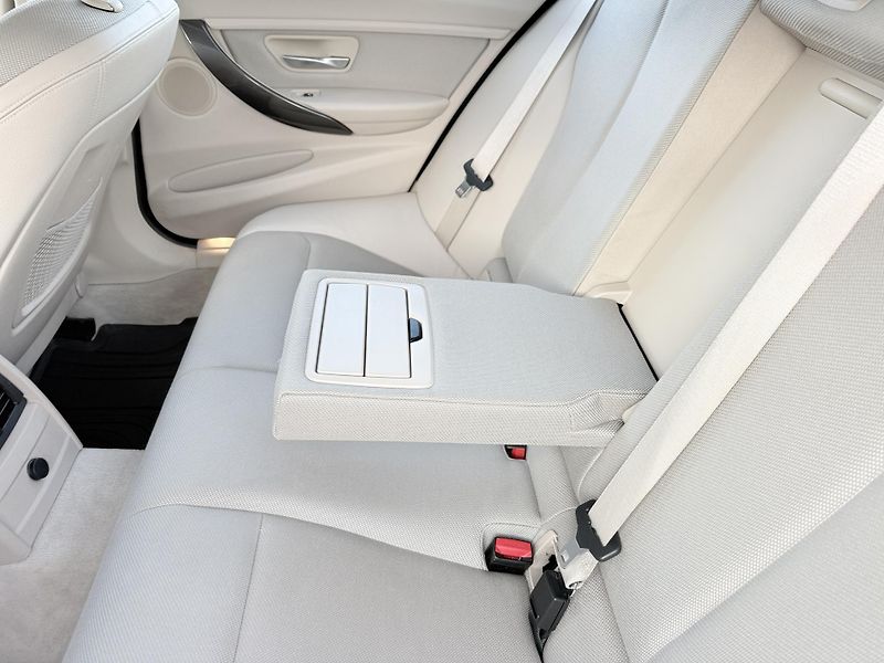 BMW Řada 3 320D  - fotka 34 z 37