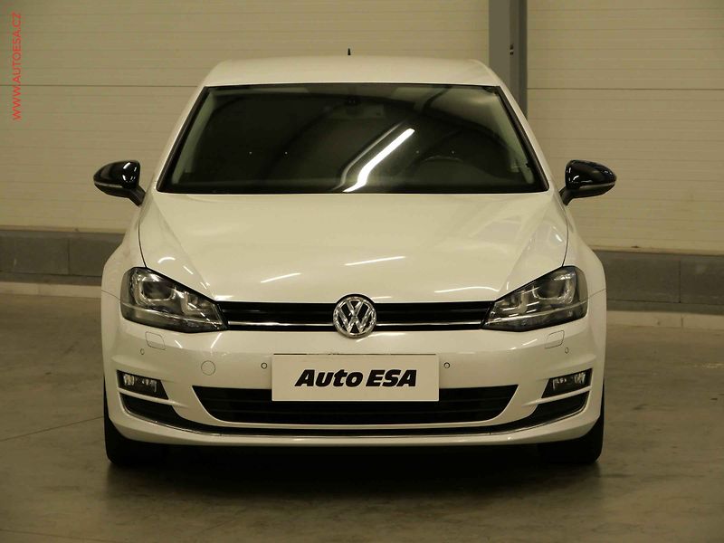 Volkswagen Golf (2013) 1.4TSi, LED, AC - fotka 2 z 19