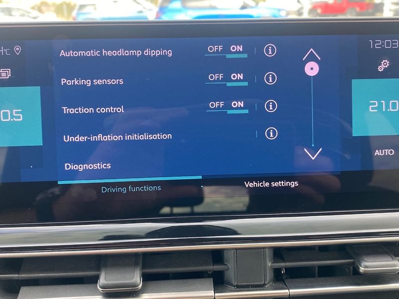 Citroën C5 Aircross (2023) Shine 1,6 PLUG-IN 225 EAT8 - fotka 17 z 32
