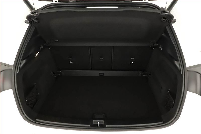Mercedes-Benz GLA (2026) 200 d 4MATIC, AMG LINE - fotka 18 z 19