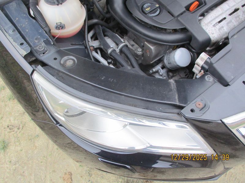 Volkswagen Tiguan 1.4TSi 4x4 VÝHŘEV NEZ.TOPENÍ - fotka 39 z 42