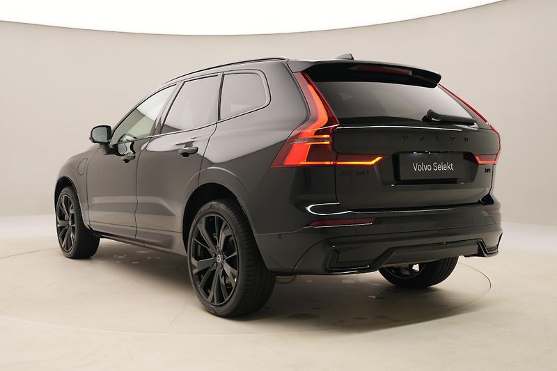Volvo XC60 T8 AWD RECHARGE REZERVACE - fotka 11 z 65