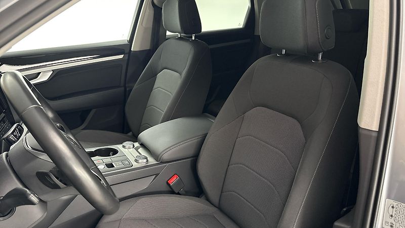 Volkswagen Touareg 3.0 TDI Tiptronic - fotka 15 z 30