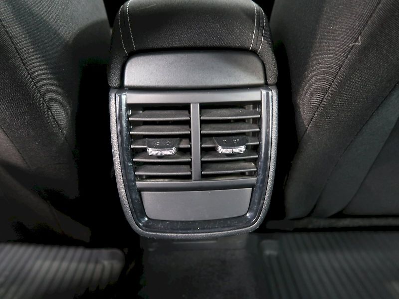 Škoda Kamiq (2022) AMBITION 1.0TSI 81KW - fotka 29 z 32
