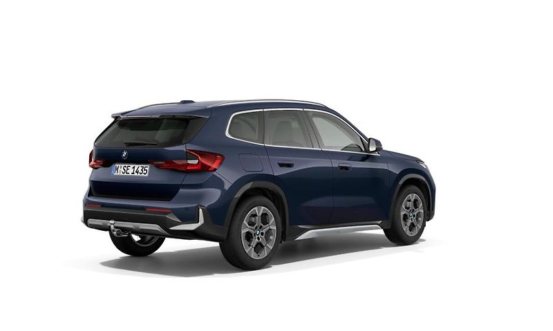 BMW X1 sDrive18i - fotka 2 z 4