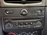 Renault Clio (2005) 1.2i, ČR, AC, tažné - náhled 12