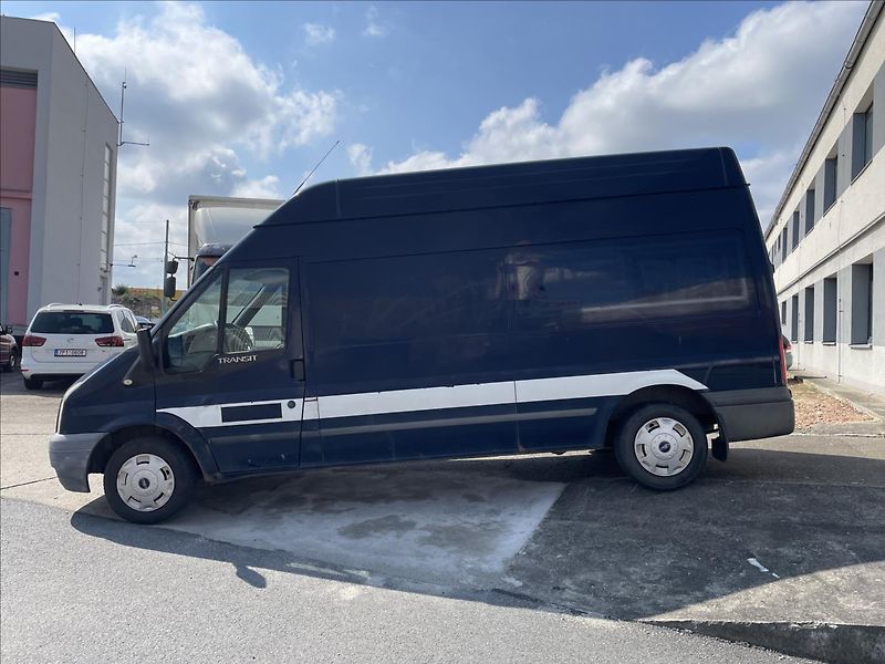 Ford Transit 2,2 TDCi*DPH*ČR*1. maj.*prav. - fotka 8 z 31