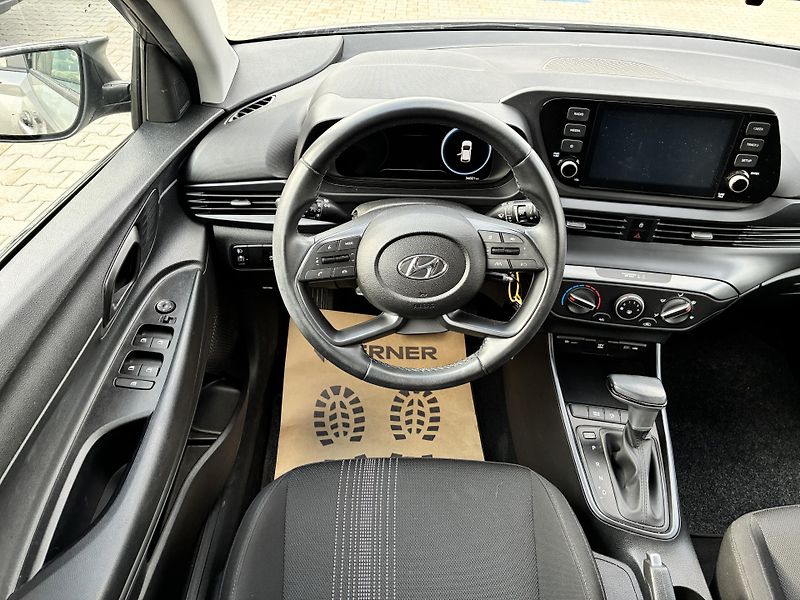 Hyundai i20 1.0T-GDi 74kW AUTOMAT 1MAJITEL - fotka 15 z 29