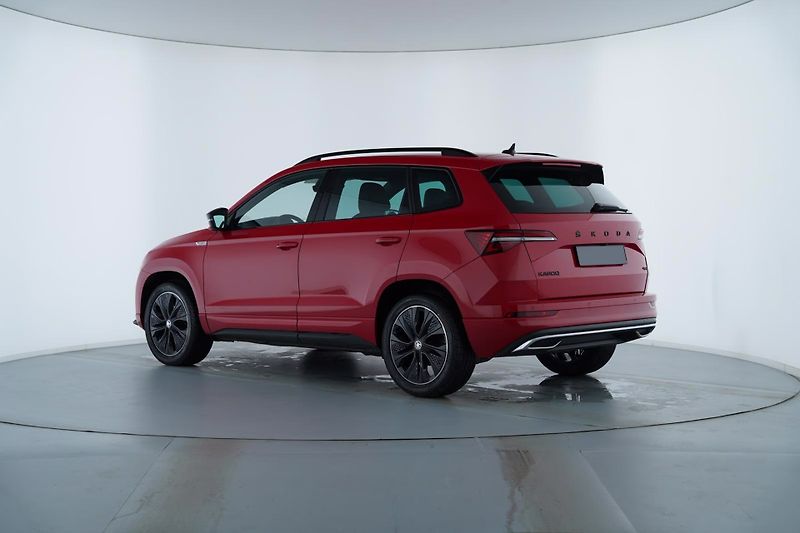 Škoda Karoq 2.0TSI 4x4 Sportline DCC Kůže - fotka 6 z 29