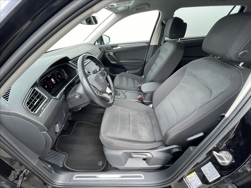 Volkswagen Tiguan Allspace 1,5 TSI DSG Elegance LED+ACC - fotka 4 z 23