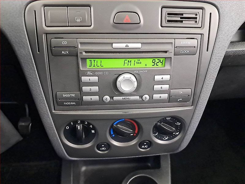 Ford Fusion (2011) 1.4, ČR,1.maj, Serv.kniha - fotka 12 z 13