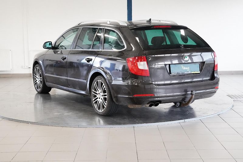 Škoda Superb - fotka 4 z 6