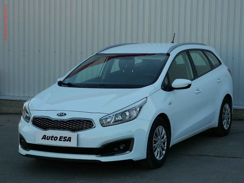 Kia Ceed (2017) 1.6CRDi, ČR, AC, tempo, park - fotka 3 z 18