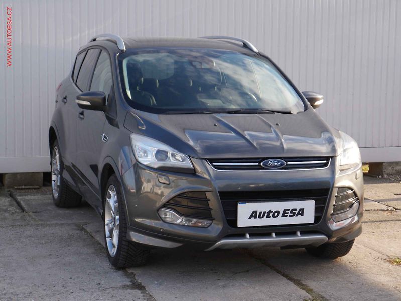 Ford Kuga (2016) 2.0 TDCi 4x4, 1.maj, Navi - fotografie inzerátu