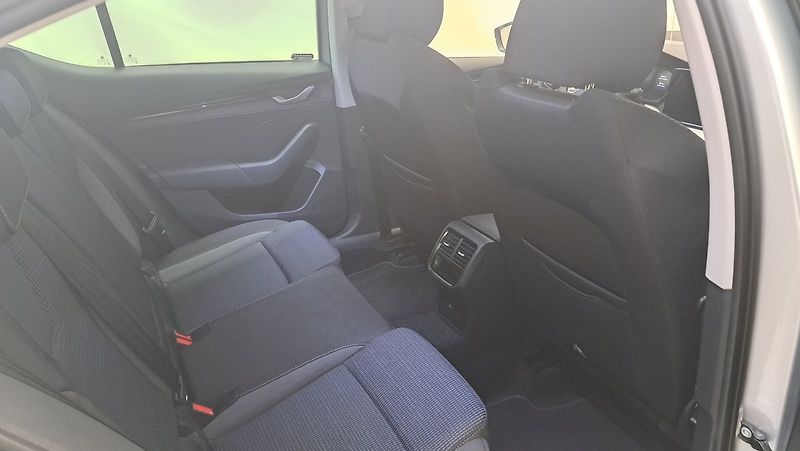 Škoda Octavia (2024) Selection 2.0 TDI 85kW - fotka 16 z 22