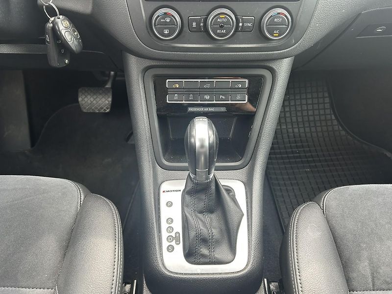 Volkswagen Sharan 2.0TDI 135kW DSG 4MOT - fotka 23 z 23