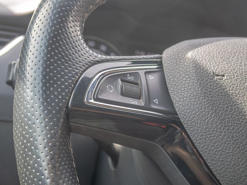 Škoda Octavia (2015) 2.0TDI 135KW RS – NAVIGACE - fotka 17 z 49