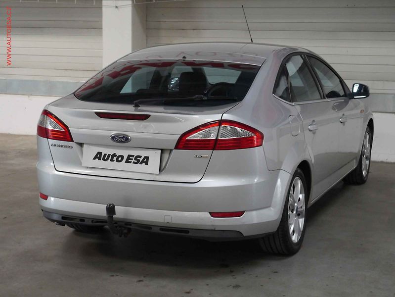 Ford Mondeo (2009) 2.0TDCi, ČR, AC, temp - fotka 6 z 19