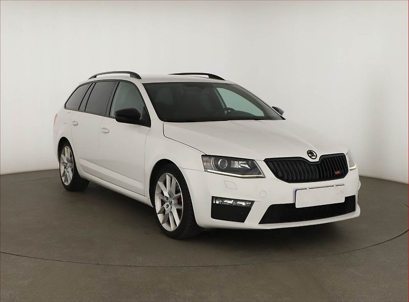 Škoda Octavia (2016) RS 2.0 TDI, Xenony, Tempomat - fotografie inzerátu