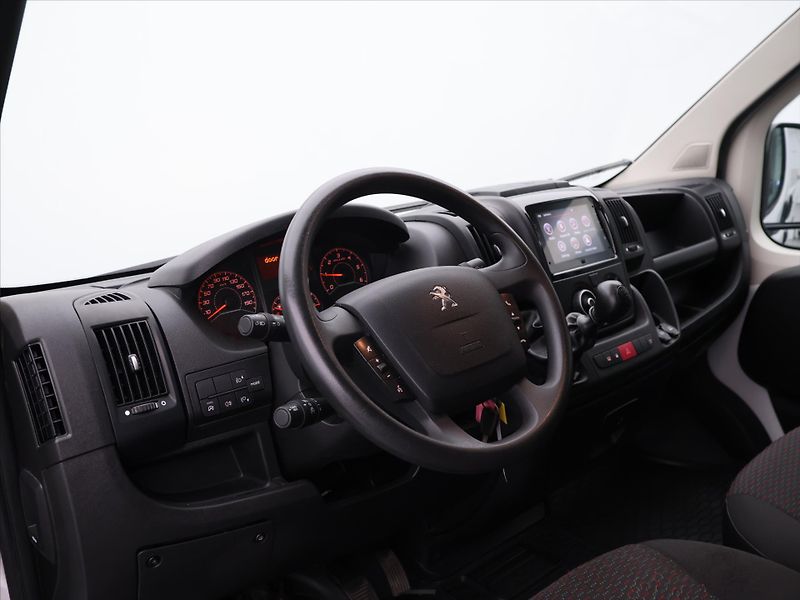 Peugeot Boxer 2,2 HDI 103 KW L3H2 DPH CZ 1.M - fotka 24 z 31