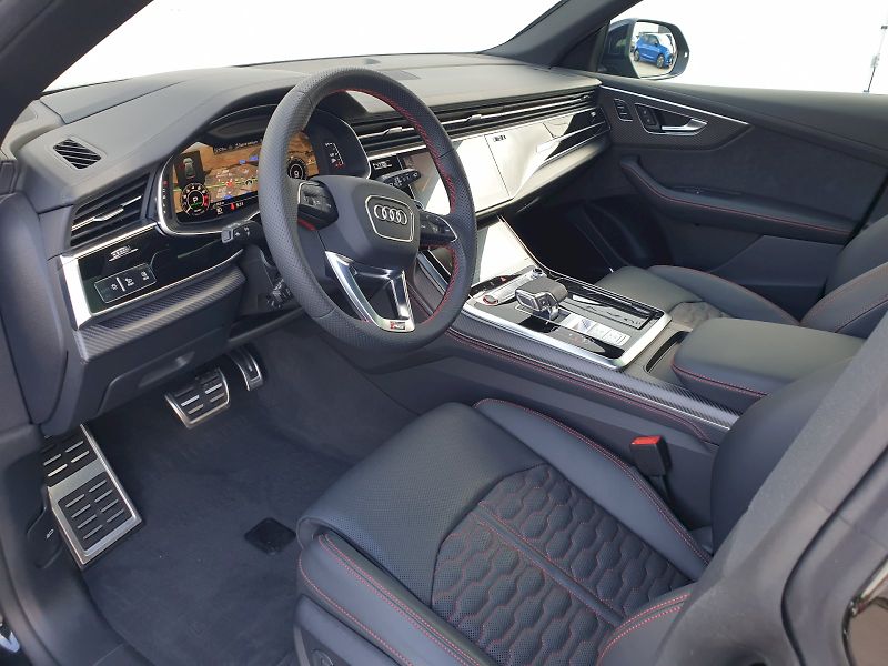 Audi RS Q8 (2023) TFSI 441 KW QUATTRO - fotka 10 z 28