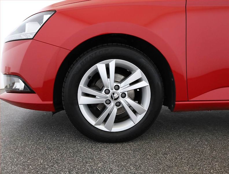 Škoda Fabia (2021) Ambition Plus 1.0 TSI - fotka 18 z 18