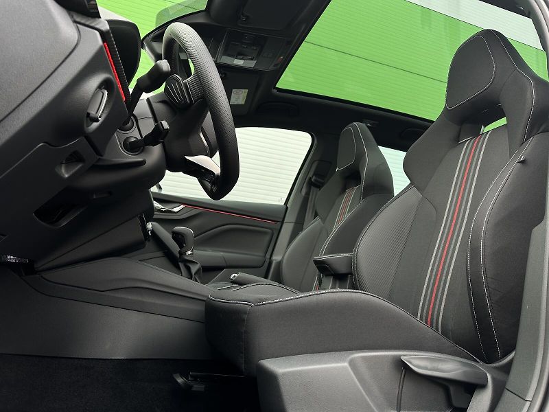 Škoda Kamiq 1.5TSi DSG Monte Carlo 150PS M - fotka 10 z 35