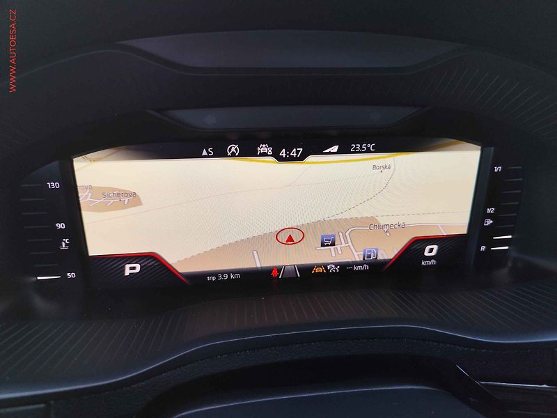 Škoda Karoq (2019) 2.0 TSi 4x4, SportLine, DSG - fotka 23 z 33