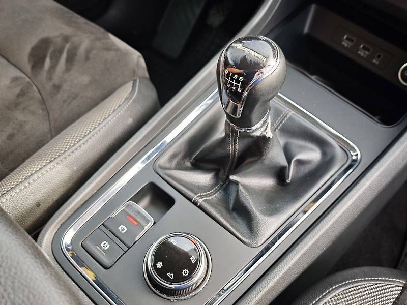 Seat Ateca (2018) 1,4 TSI 110 KW 4x4 Xcellence - fotka 25 z 34