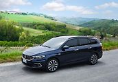 Fiat Tipo Kombi se nabízí u dealerů od 339 900 Kč. Vzadu je k dispozici minimálně 550 litrů