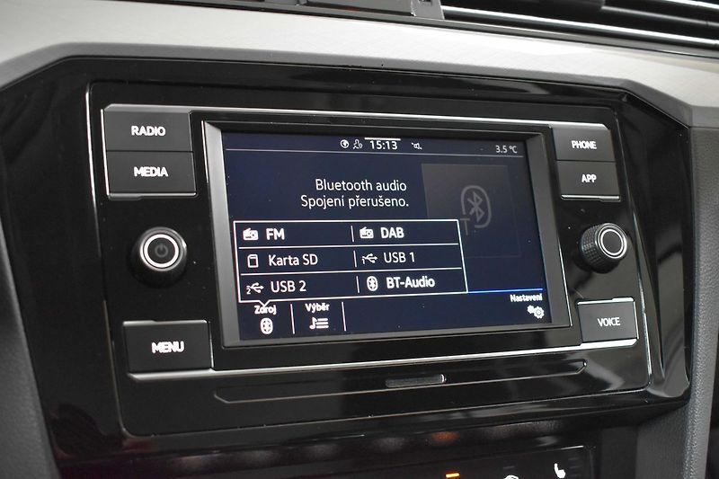 Volkswagen Passat 1.5 TSI BUSINESS*ACC*DPH*ČR 1M - fotka 24 z 35