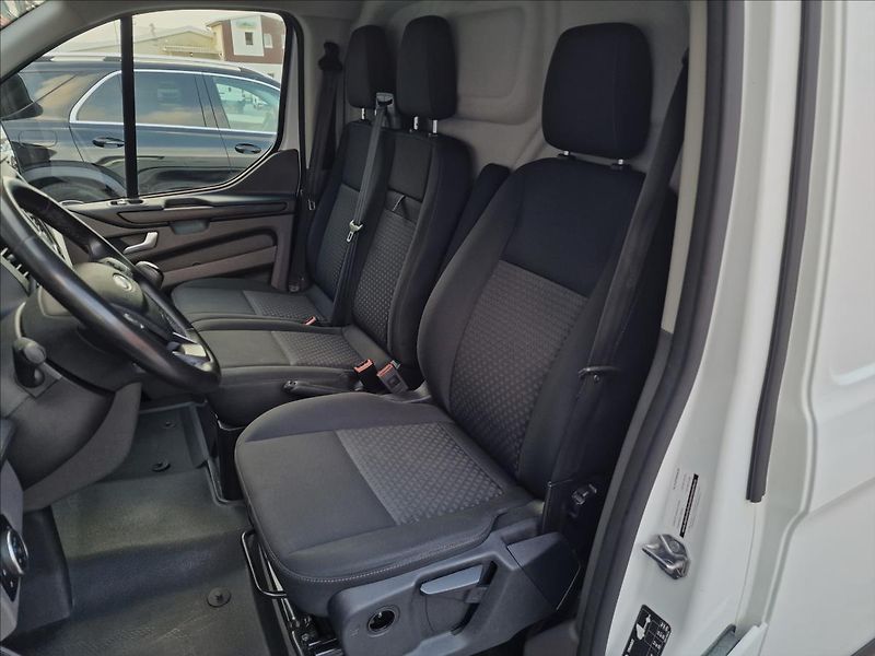 Ford Transit Custom 2.0TDCi Trend L1,ČR,1.Majitel - fotka 33 z 46