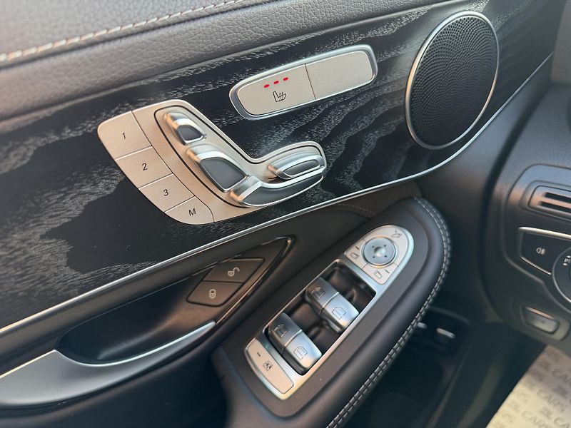 Mercedes-Benz GLC 63 AMG 4MATIC+ PANORAMA NAVI - fotka 13 z 38