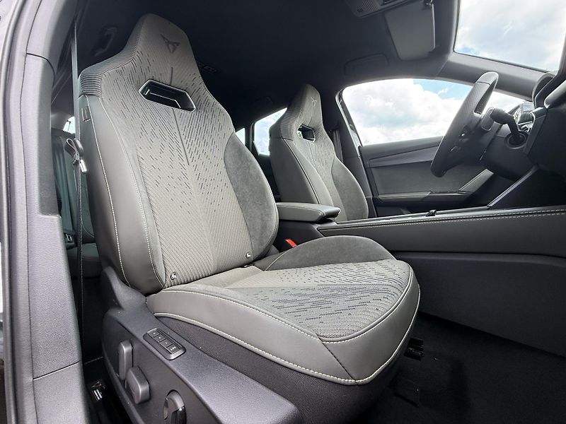 Cupra Formentor (2026) 2.0TDI TRIBE 150k DSG ZÁRUKA 5 - fotka 22 z 45