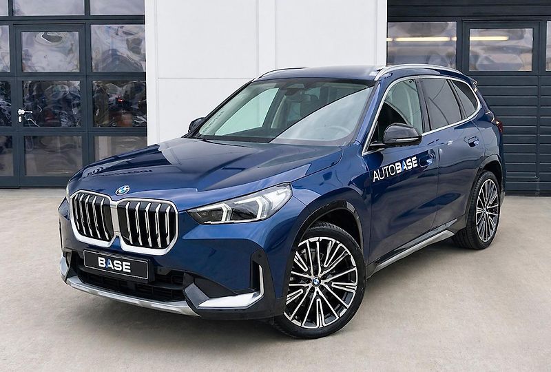 BMW X1 xDrive23d Model X-Line - fotografie inzerátu