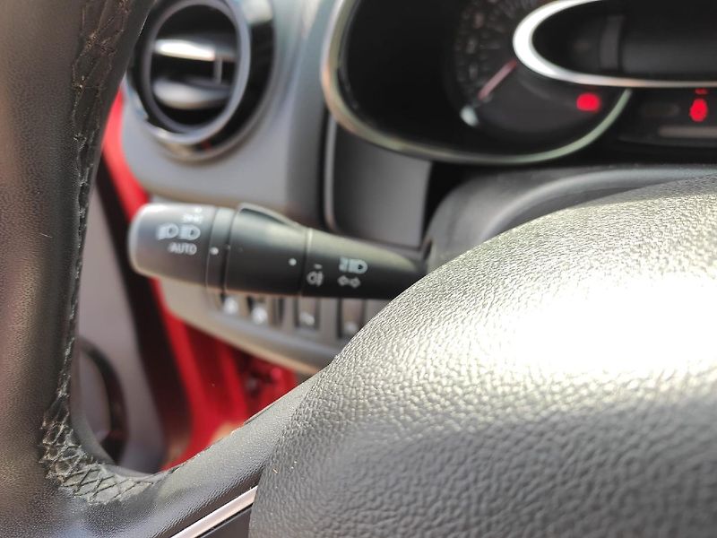 Renault Clio (2020) combi 0,9 TCe 76k  MAN5 - fotka 26 z 32