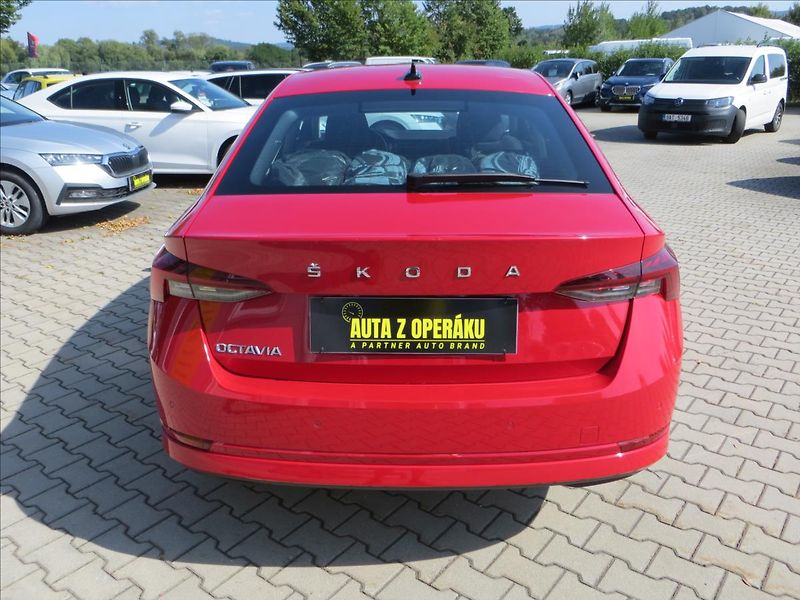Škoda Octavia 2,0 TDI Style ČR - fotka 6 z 29