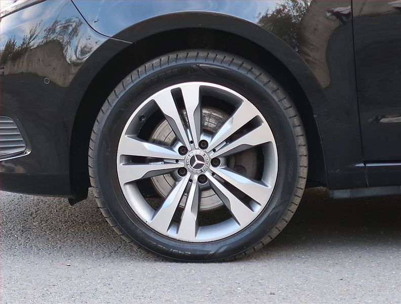 Mercedes-Benz Třídy V (2015) 250 d 4MATIC, 1Maj - fotka 15 z 32