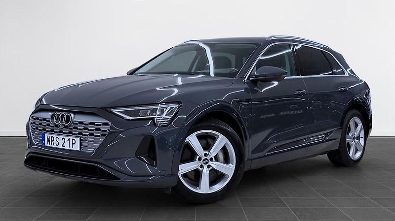 Audi Q8 e-tron 50 Q SoH 94% Kamera Vzduch Taž - fotka 1 z 21