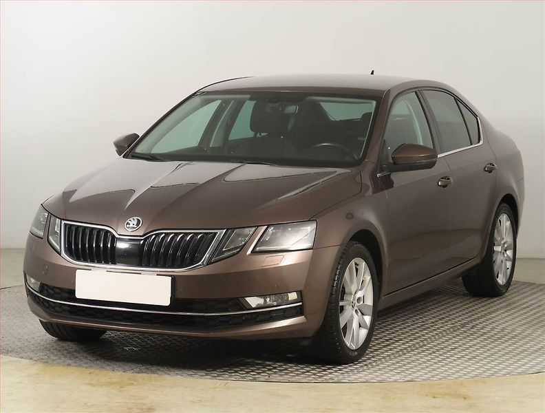 Škoda Octavia (2019) Style 1.5 TSI, Navi, Tempomat - fotka 2 z 18
