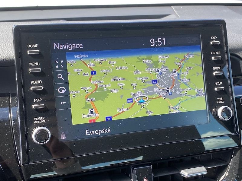 Toyota Camry 2.5HSD, ČR-1m, Executive, navi - fotka 20 z 32