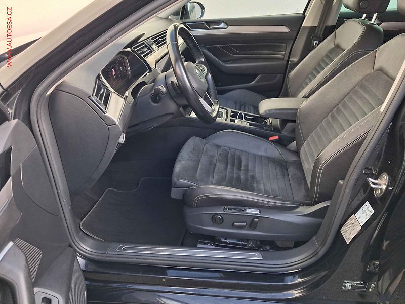 Volkswagen Passat (2020) 2.0 TDi, Elegance, DSG - fotka 9 z 18