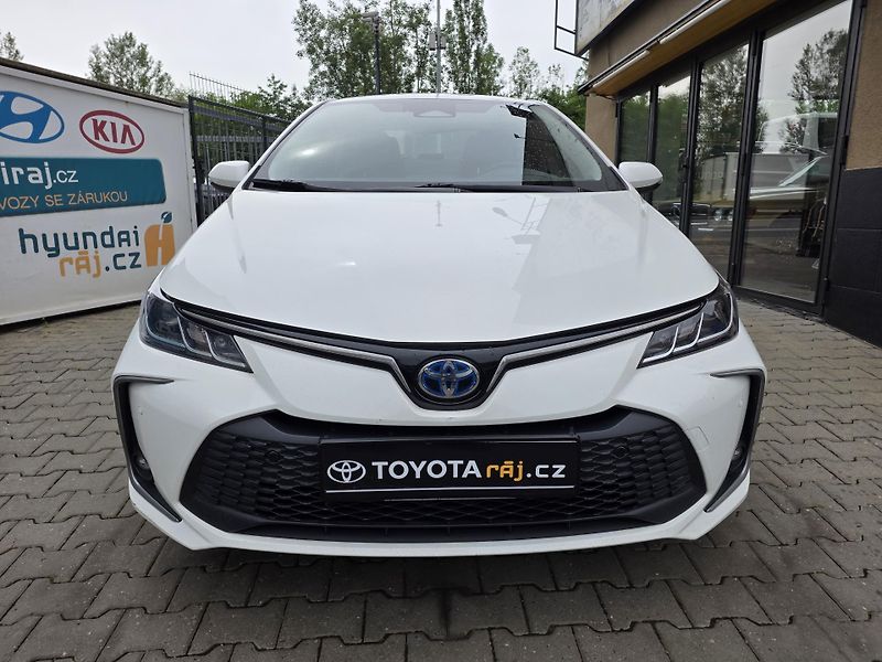 Toyota Corolla 1.8-HYBRID-AUT-1.MAJITEL-DPH - fotka 3 z 12