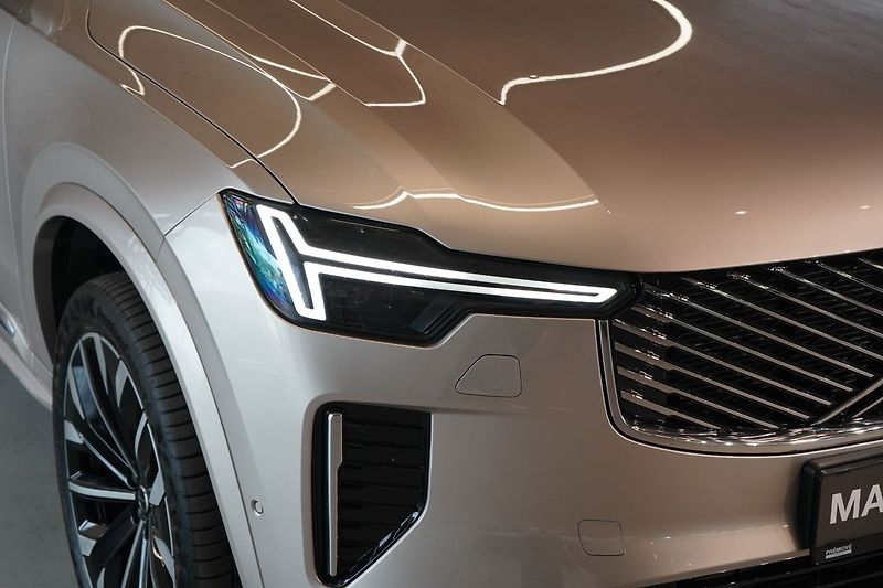Volvo XC90 T8 AWD PLUS, Ventilace, 360° - fotka 14 z 48