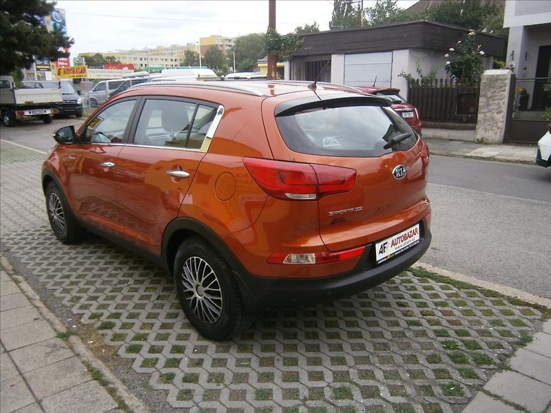 Kia Sportage 1,6 GDi 99 KW - fotka 4 z 14