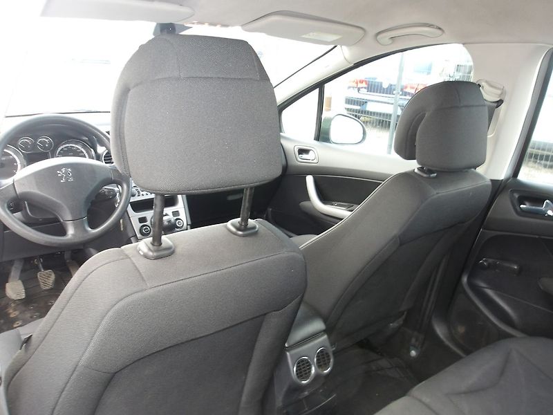 Peugeot 308 1,6i NAJ.170000km !!! - fotka 18 z 27