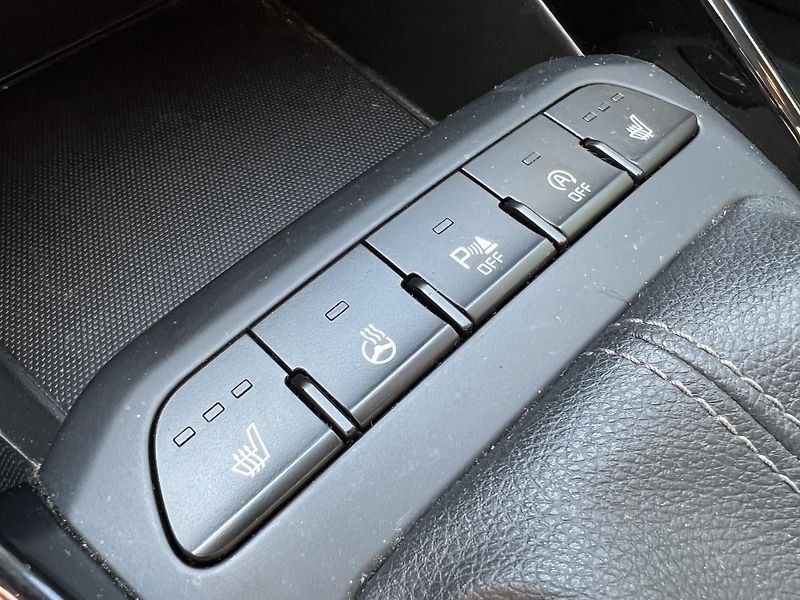 Kia Stonic 1.0 T-GDi 74 kW SERVISKA - fotka 14 z 17