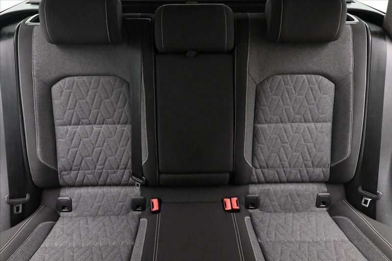 Volkswagen Passat 2,0 TDI 110 kW DSG Business Zá - fotka 28 z 32