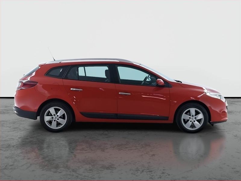 Renault Mégane (2010) 1.5 dCi, po STK, rezervace - fotka 6 z 17