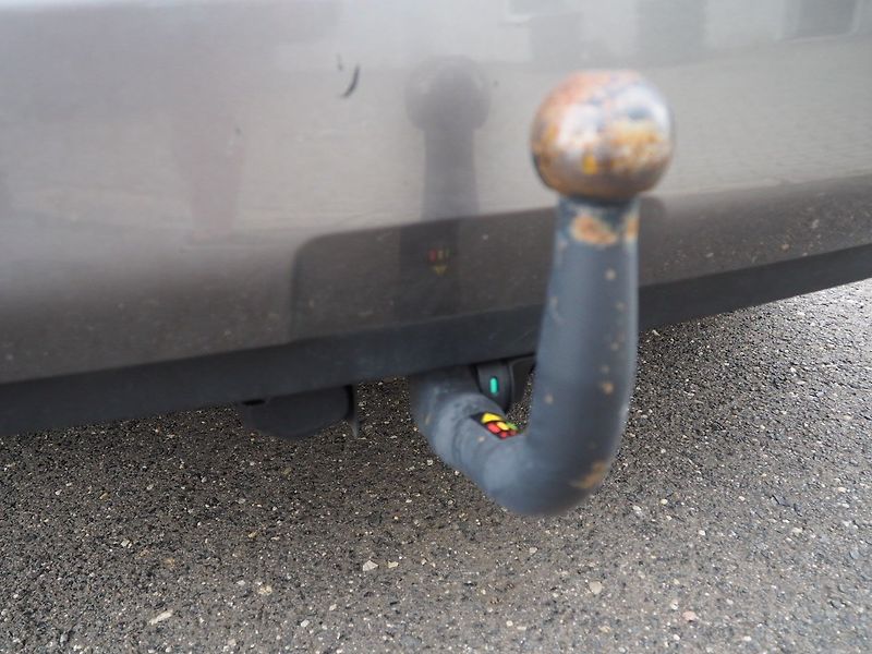 Toyota RAV4 (2019) 2.5 Hybrid, Automat - fotka 35 z 36